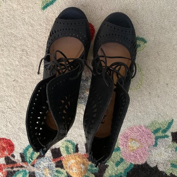 Peep Toe Heel Booties by Rue 21 Sexy black Size S-6/7 - Picture 6 of 11